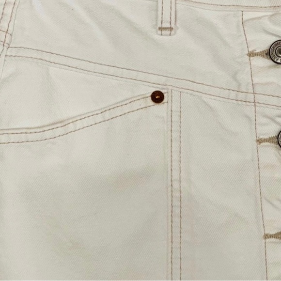 Abercrombie & Fitch White Denim Skirt - Picture 3 of 4